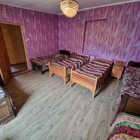 Guest House Buba أوشغولي الغرفة الصورة