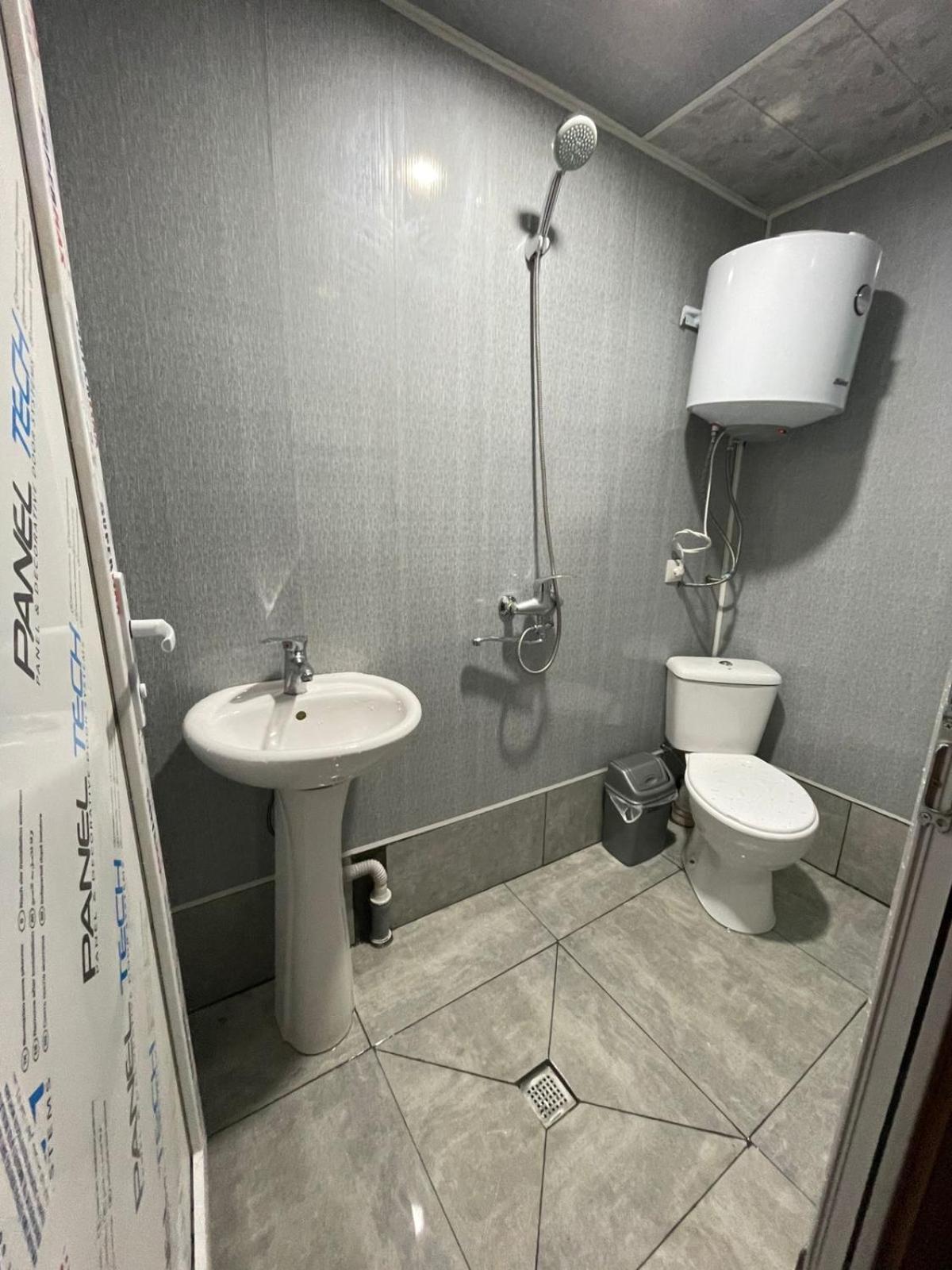 Guest House Buba أوشغولي الغرفة الصورة